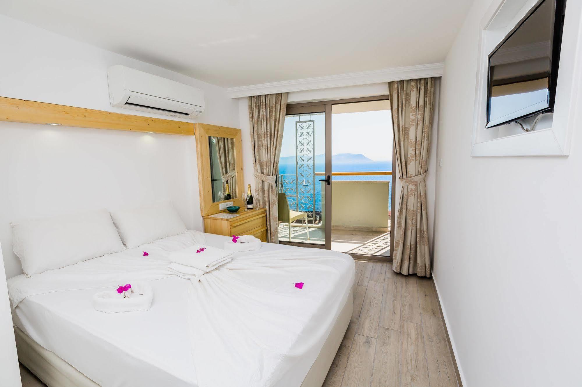 Defne Hotel Каш Екстер'єр фото